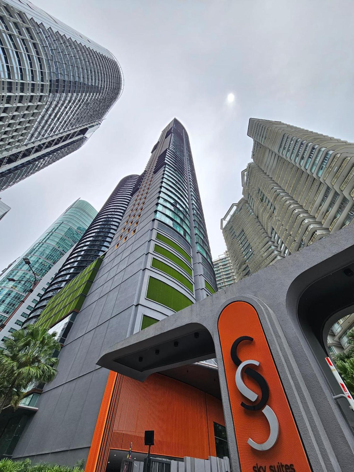 The Sky Residence Klcc By Asianhost Kuala Lumpur Esterno foto